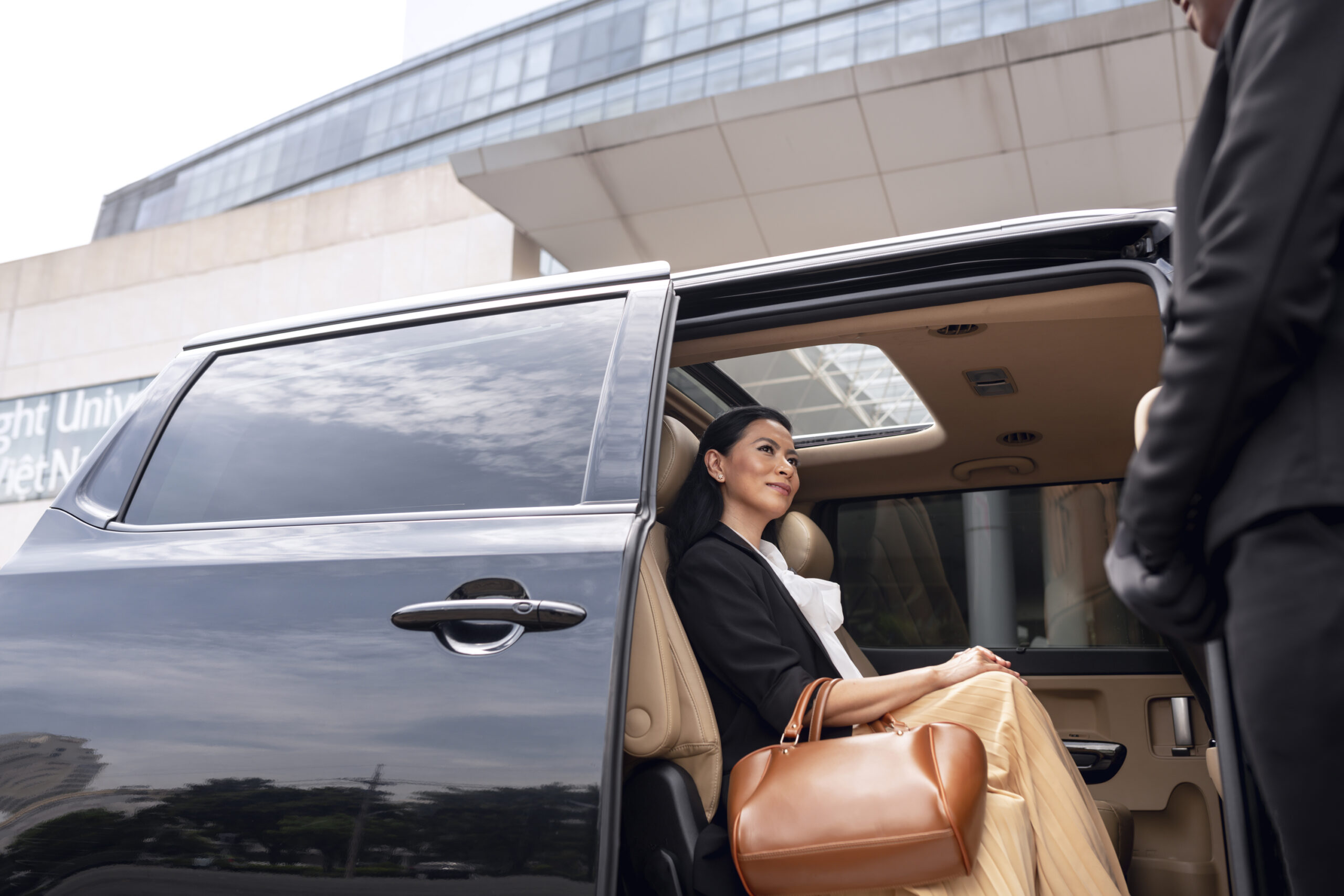 Airport Chauffeur Melbourne: Hassle-Free Transfers